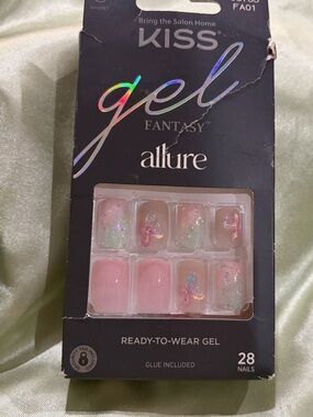 Kiss Allure Pink Glitter Gel Nails with Iridescent Accents Short